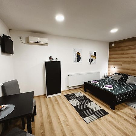 S. A. L. 2 Apartment Zrenjanin Exterior photo